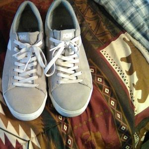 Men's pony shoes